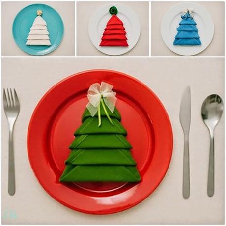 DA FORMA DE ÁRBOL DE NAVIDAD A LAS SERVILLETAS