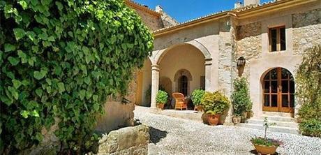 El único representante en la lista es la Finca Hotel Son Palou en Mallorca