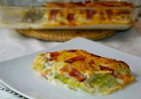 http://anarecetasfaciles.blogspot.com.es/2015/02/canelones-de-col-gratinados-con-bacon.html