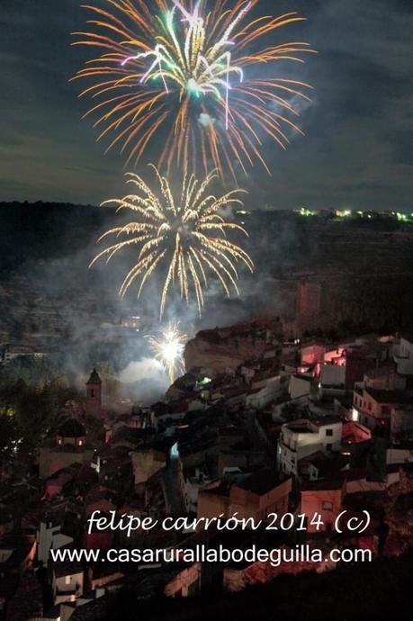 Castillo de fuegos artificiales Alcalá del Júcar Castillo de fuegos artificiales en Alcalá del Júcar