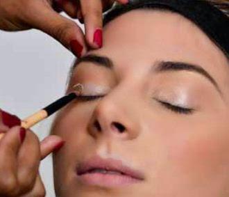 Maquillaje romántico para san valentin paso a paso