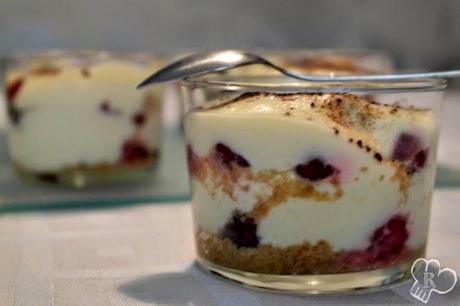 Tiramisu de frutos rojos