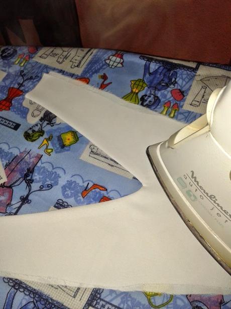 cortar y coser el top asimétrico con fuelle-tema 76 patronycostura.blogspot.com