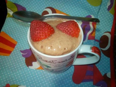 Mug cakes de fresa