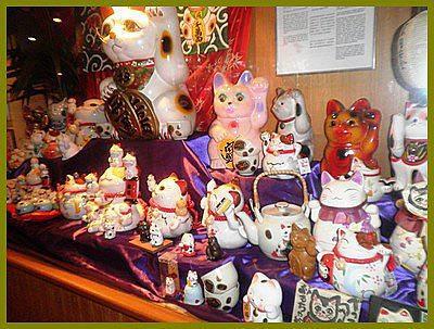 Gatos hechos con cocos