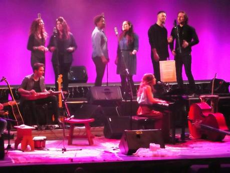 ELE EN EL TEATRO CASER LAS VENTAS: DONDE UNA MUJER, SU PIANO Y LA COMPAÑÍA DEL SOUL, FUERON LA MEJOR COMBINACIÓN PARA REMOVERNOS EL ALMA
