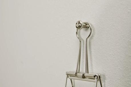 Original diseño de un tirafondo sonriente