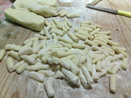Preparación de pasta Fusilli caseras fusillicaseros5