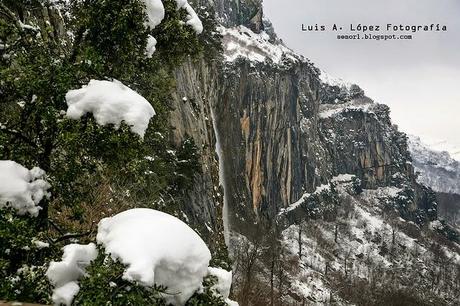 Paredes nevadas: Valle del Asón