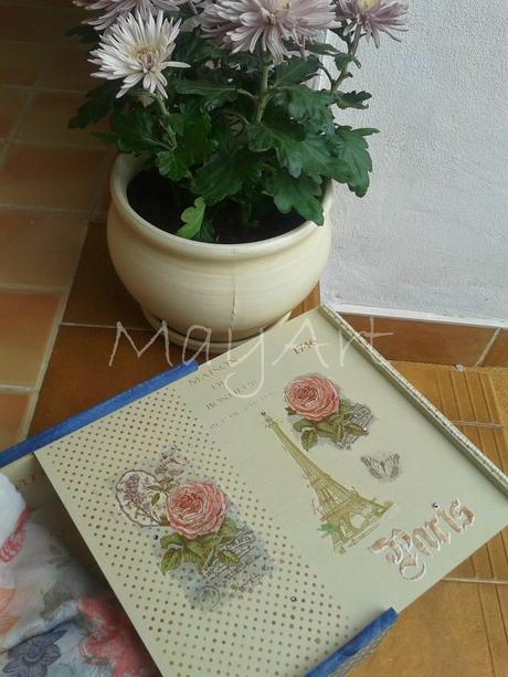 CAJA DE VINO RECICLADA