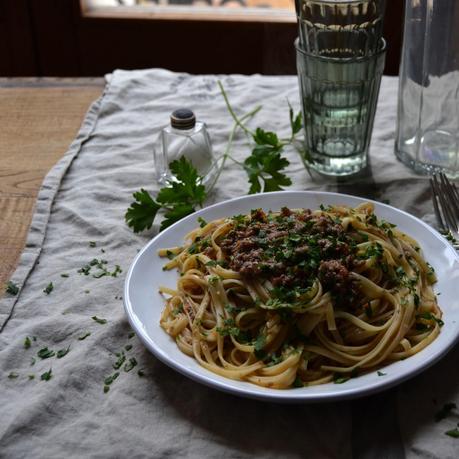 TALLARINES A LA BOLOÑESA DE TERNERA Y SETAS