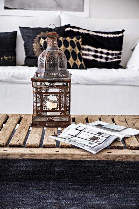 un salón de estilo étnico