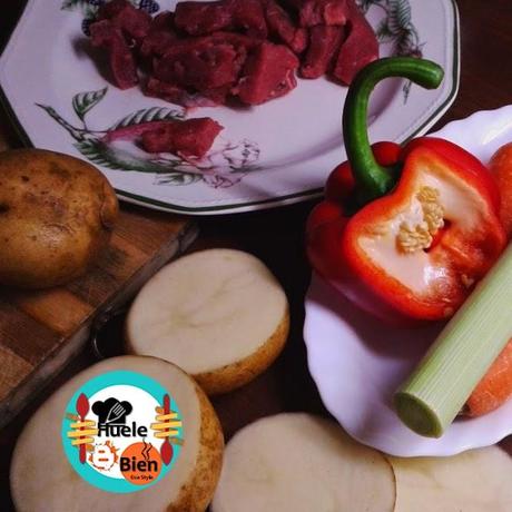 Patatas rellenas y asadas