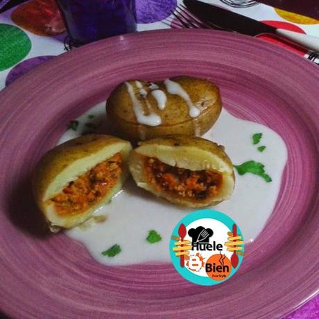 Patatas rellenas y asadas