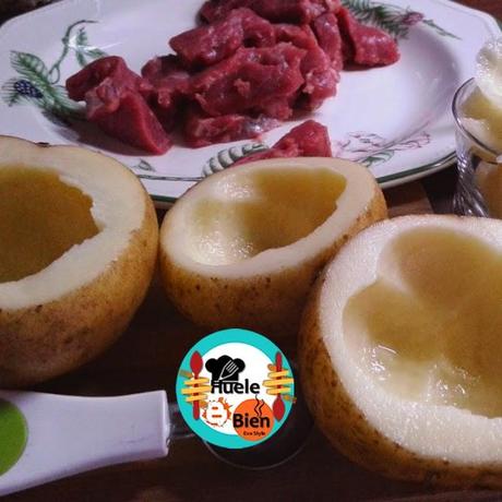 Patatas rellenas y asadas