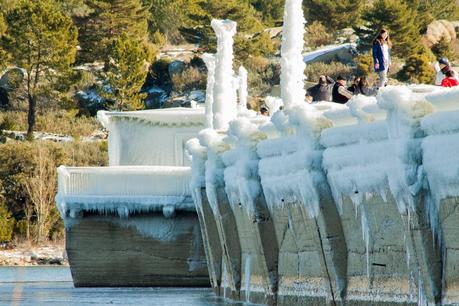 La cara más surrealista y extraña del embalse de Navacerrada