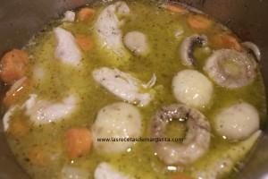 pollo y2 Lomitos de pollo con champiñón