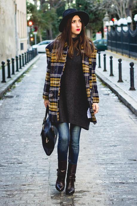 MUSTARD PLAIDS