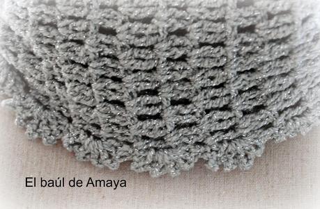 CUELLO DE GANCHILLO CON TOQUE DE BRILLO