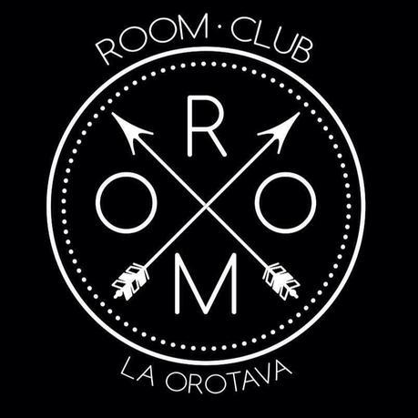 Fiesta de Carnaval en la Plaza del V Centenario room