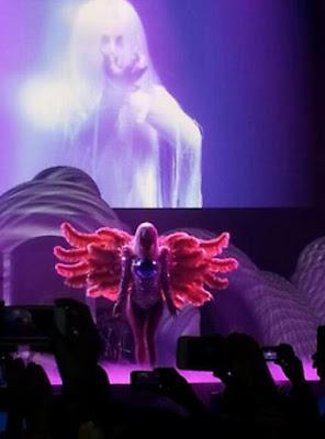 CONCIERTO LADY GAGA. ArtRAVE Barcelona 2014.