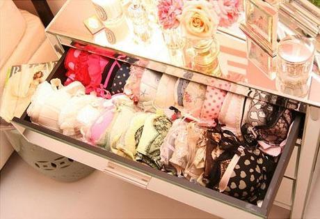 how-to-organize-lingerie-drawer