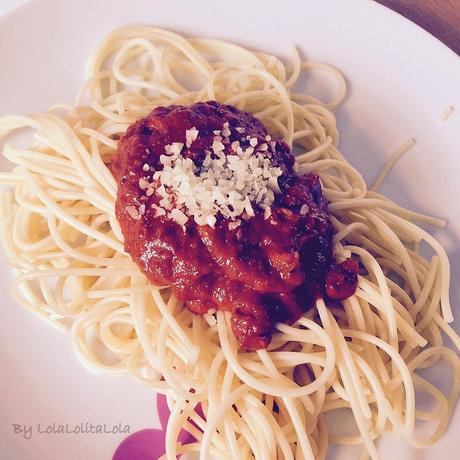 ESPAGUETI CON SALSA DE PIQUILLOS