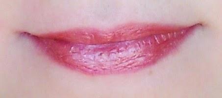 DISFRUTA EL LUJO CON LAS NUEVAS BARRAS DE LABIOS ICONIC DE GIORDANI GOLD ORIFLAME