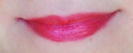 DISFRUTA EL LUJO CON LAS NUEVAS BARRAS DE LABIOS ICONIC DE GIORDANI GOLD ORIFLAME