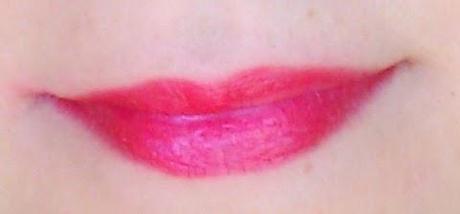 DISFRUTA EL LUJO CON LAS NUEVAS BARRAS DE LABIOS ICONIC DE GIORDANI GOLD ORIFLAME