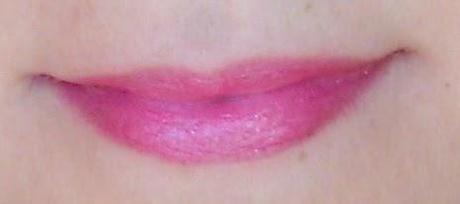 DISFRUTA EL LUJO CON LAS NUEVAS BARRAS DE LABIOS ICONIC DE GIORDANI GOLD ORIFLAME