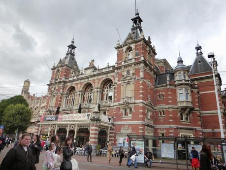 Día 14: Ámstredam (Nieuwe Kerk – Begijnhof – Mercado de las Flores – De Pijp – Pequeño Barrio Rojo – Esclusas De 1674 – Puente De Las Hermanas – Canal de los 7 Puentes)