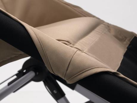 La línea Bugaboo Cameleon 3 Classic Collection se completa con el color arena La línea Bugaboo Cameleon 3 Classic Collection se completa con el color arena