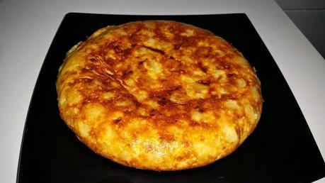 Tortilla de patatas con huevo y sin huevo