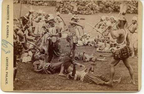 Fuente: http://www.jeffreygreen.co.uk/wp-content/uploads/Dahomey_Troupe-at-Crystal-Palace-2.jpg Las Amazonas de Dahomey, el temible ejército de mujeres soldado