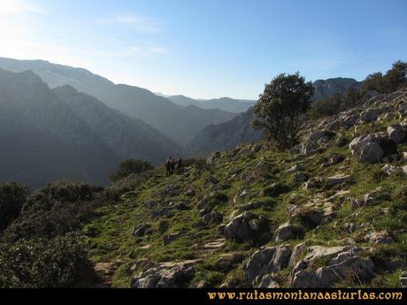 Ruta Tene, Cascorbal, Airua, Navalón: Rodeando la sierra de Tene