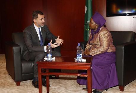 UN REY DE CUMPLEAÑOS EN LA UNIÓN AFRICANA UN REY DE CUMPLEAÑOS EN LA UNIÓN AFRICANA