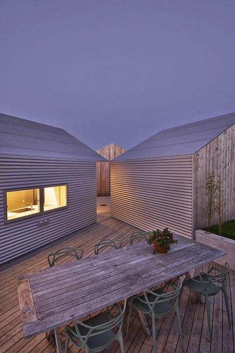 Diseño de casetas que en conjunto crean una vivienda de verano en Dinamarca