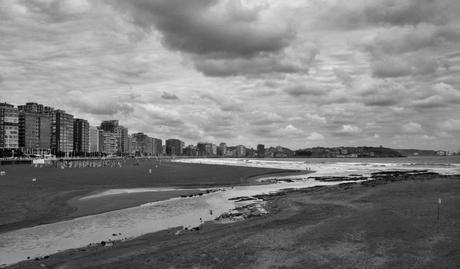 La playa en Gijón. Foto: Sara Gordón