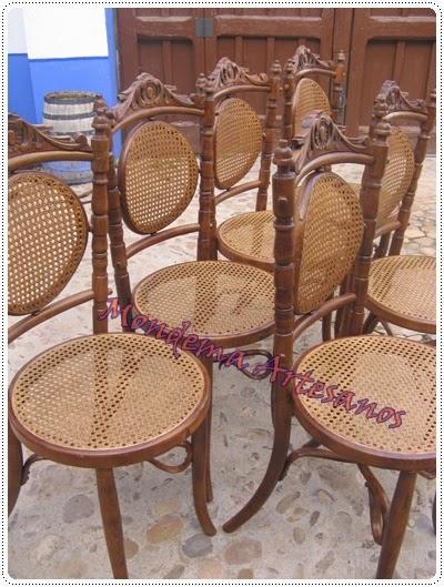 Restauracion de sillas antigüas con asiento y respaldo de regilla
