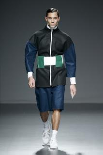 Xavi Reyes nos lleva a un mundo futurista en la Samsung EGO