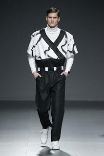 Xavi Reyes nos lleva a un mundo futurista en la Samsung EGO