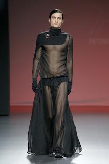 Antonio Sicilia nos presenta DUELO en la Samsung EGO en MBFWMadrid