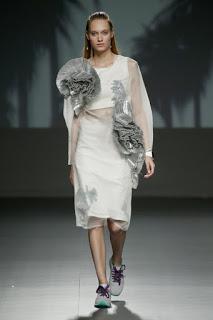 Natalia Rivera nos lleva por un invierno tropical en la Samsung EGO