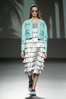 Natalia Rivera nos lleva por un invierno tropical en la Samsung EGO