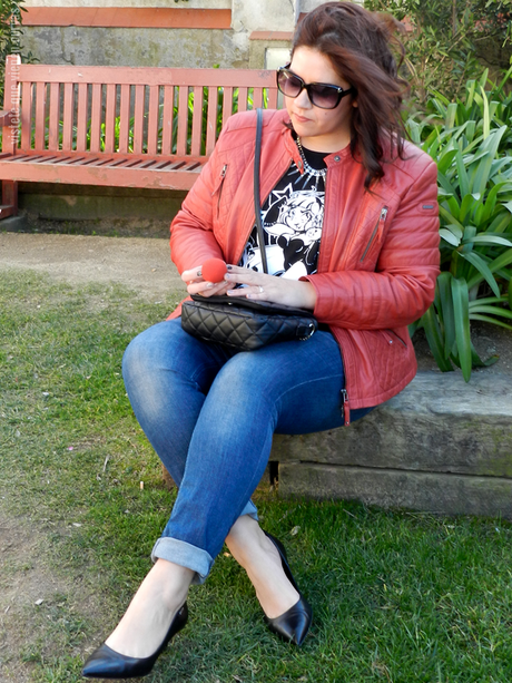 POWER CURVES Outfit · ¡Pallapupas al poder!