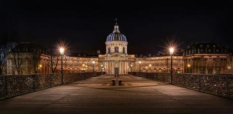 Institut de France and love padlocks in November 2014