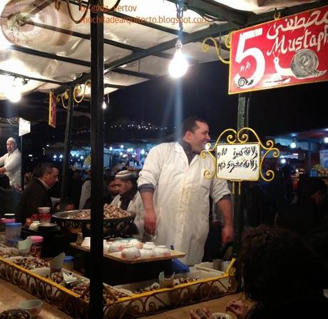Plaza Djemaa El-Fnaa en Marrakech