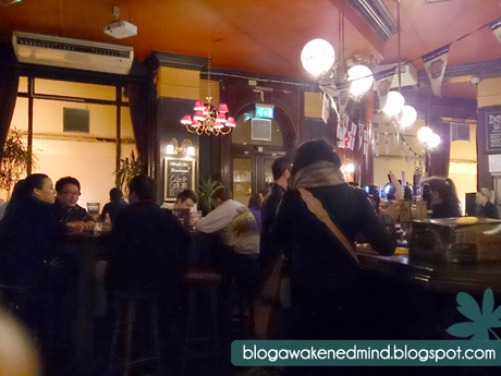 Interior del pub inglés The Stanhope Arms lugares, londres, london, donde comer, donde beber, tomar algo, que tomar, pub ingles, pub tipico, taberna inglesa, taberna tipica, the stanhope arms, gloucester road, kensington,