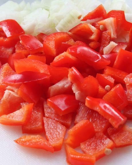 Pollo con Samfaina. Reto #52 semanas 4/52 pollo_samfaina_2cortar_mamiclic